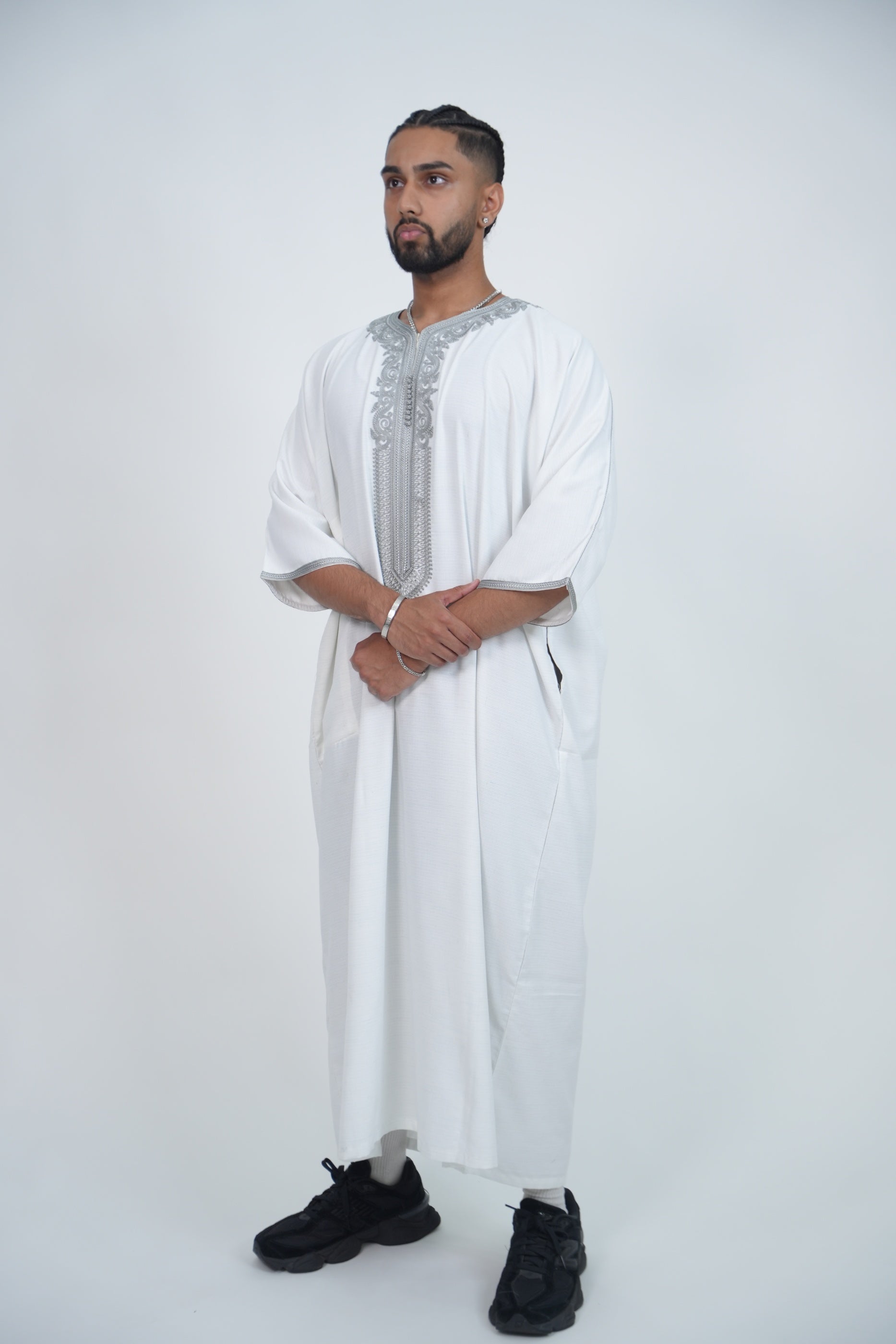 Yaqeen | يقين (White & Silver)