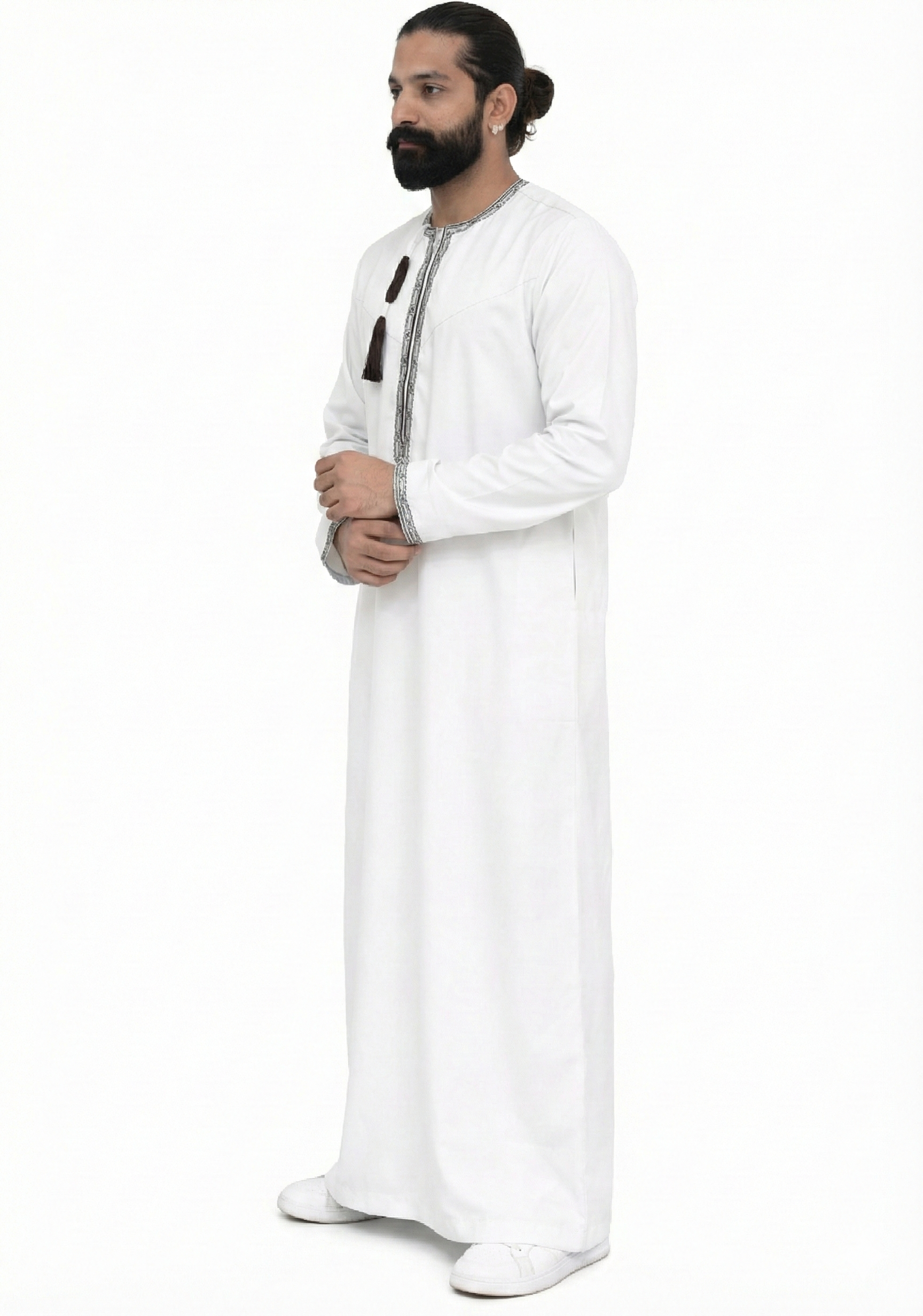 LUXURY WHITE/BLACK OMANI THOBE